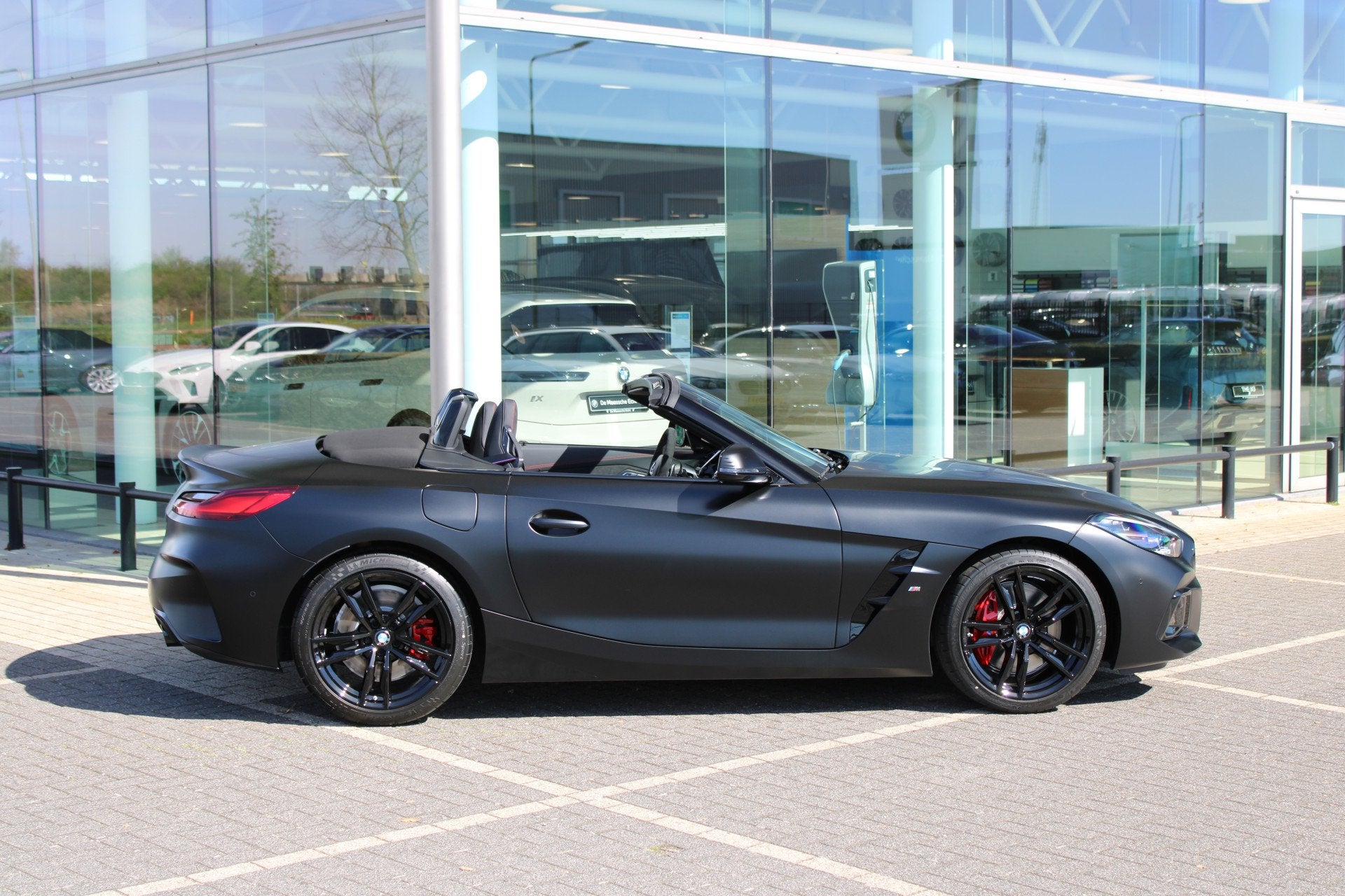 BMW Z4 Roadster sDrive20i Automaat / M Sportstoelen / Achter, Auto's, Automaat, Achterwielaandrijving, Gebruikt, Zwart