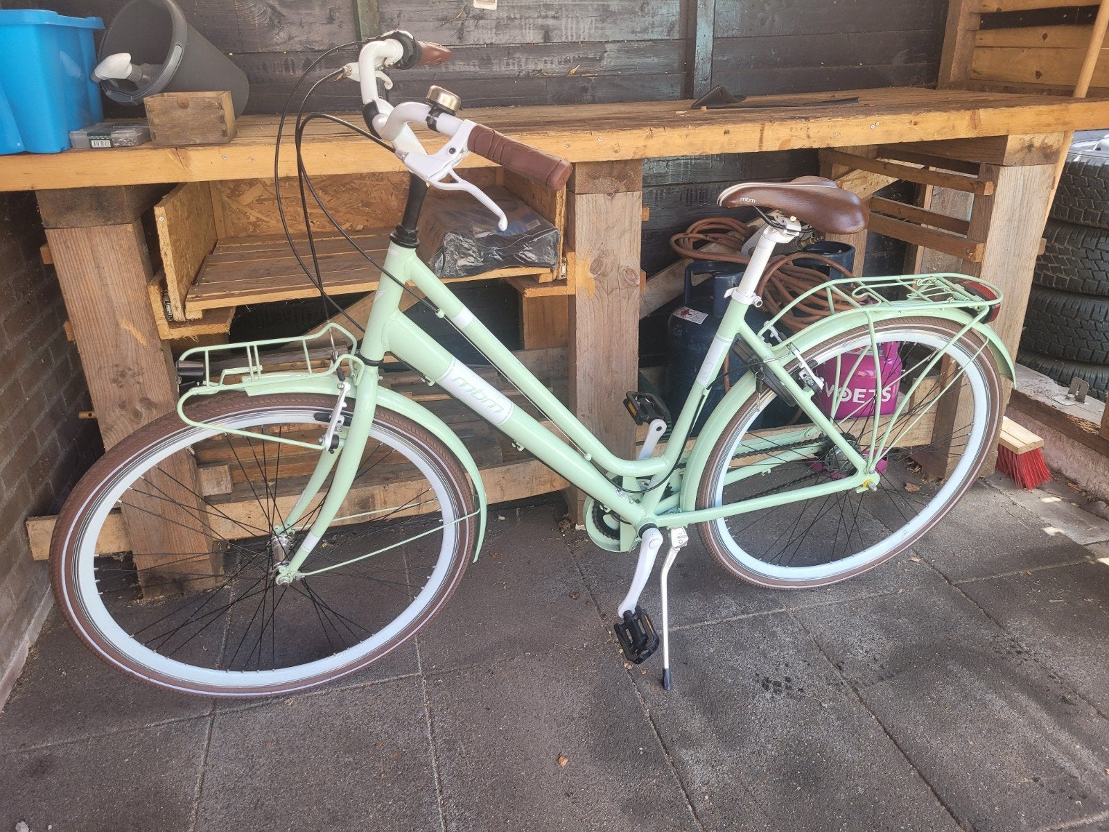 26 inch tienerfiets - Zo goed als nieuw, Fietsen en Brommers, Velgrem, Versnellingen, Zo goed als nieuw, Ophalen
