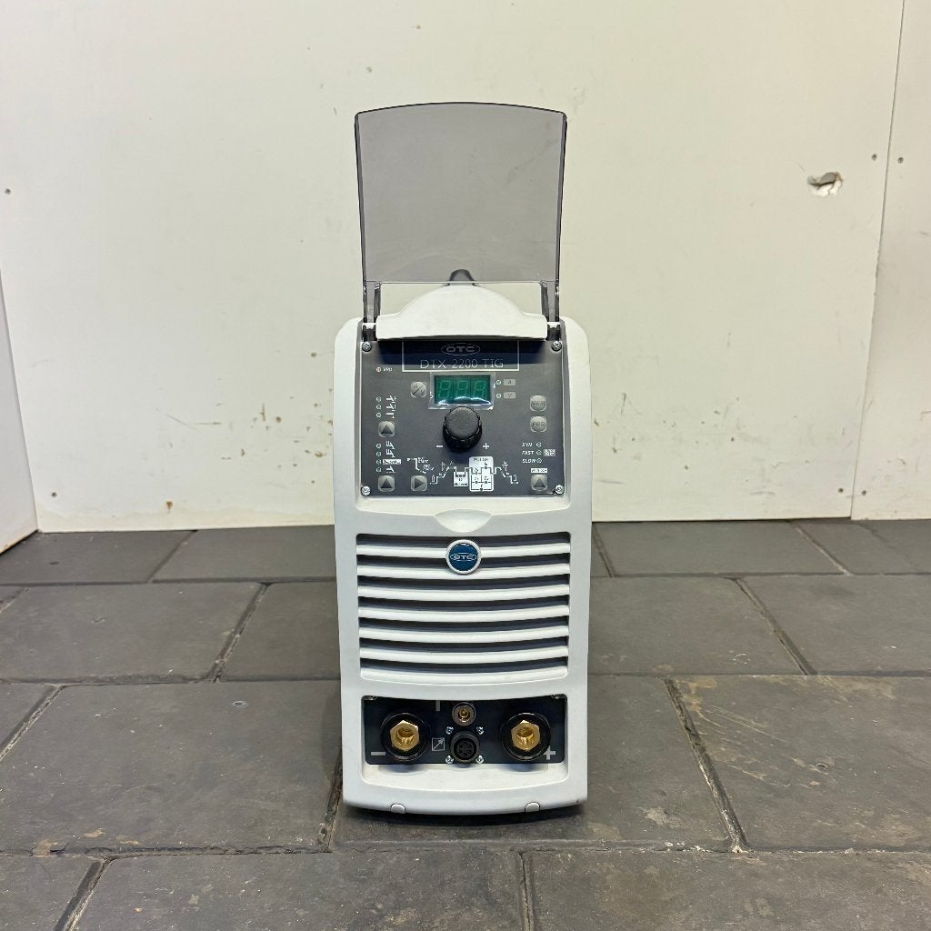 Gebruikte OTC DTX2200 DC Pulse Tig Lasapparaat Cold Tack, Krefelder Str. 675 - 677 41066 Mönchengladbach Germany, Info@otc-daihen.de