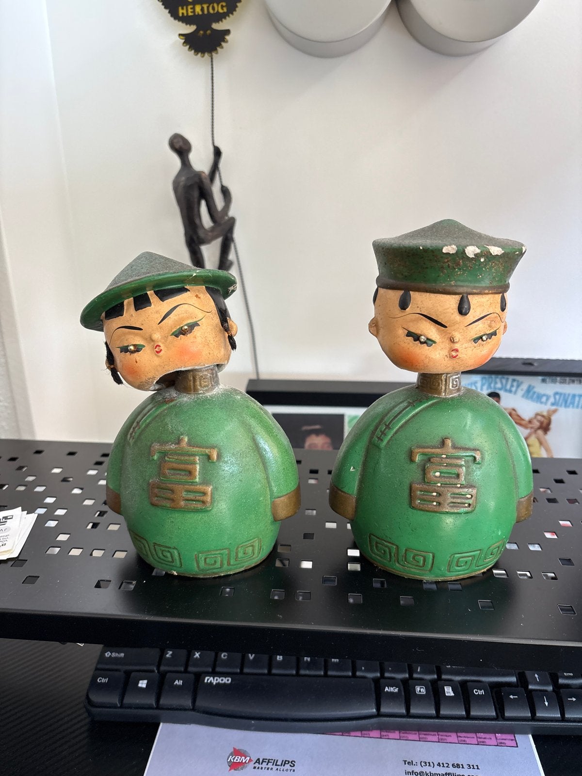 2 Oude Chinese spaarpotjes met bewegend hoofd, Ophalen of Verzenden, Gebruikt