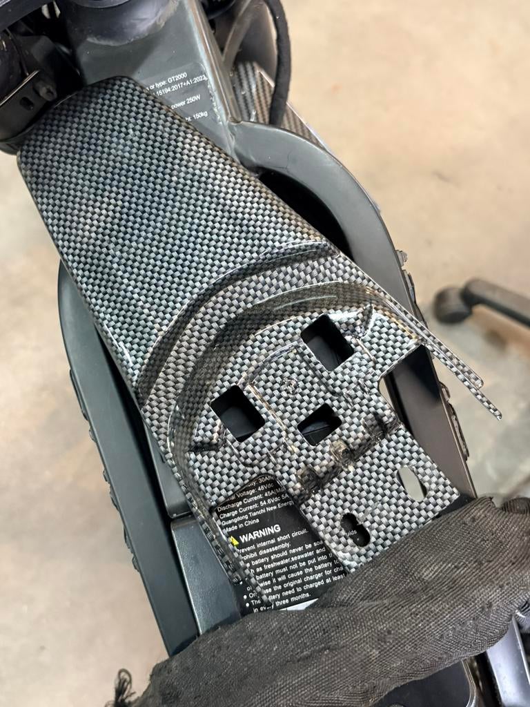 Ouxi gt2000/surron spatbord, Fietsen en Brommers, Brommeronderdelen | Puch, Zo goed als nieuw, Overige typen, Verzenden