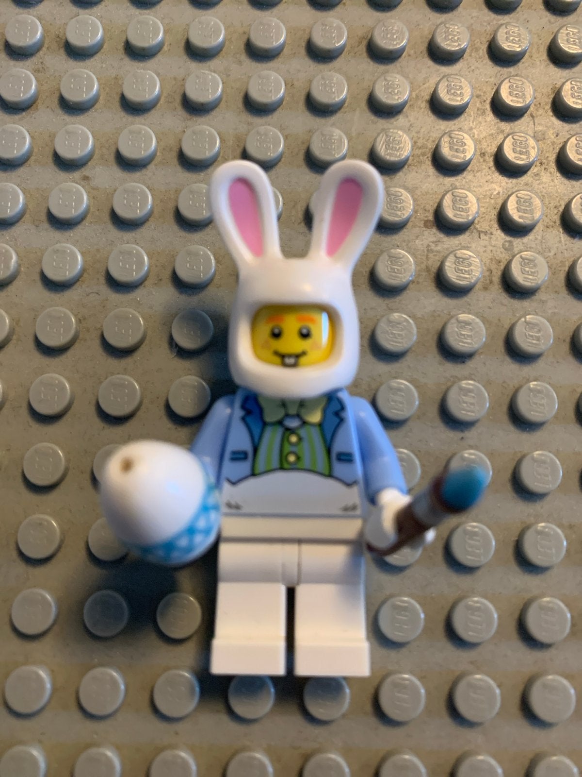 Lego Paashaas Minifiguur met Ei en Kwastje, Ophalen of Verzenden, Zo goed als nieuw, Overige merken