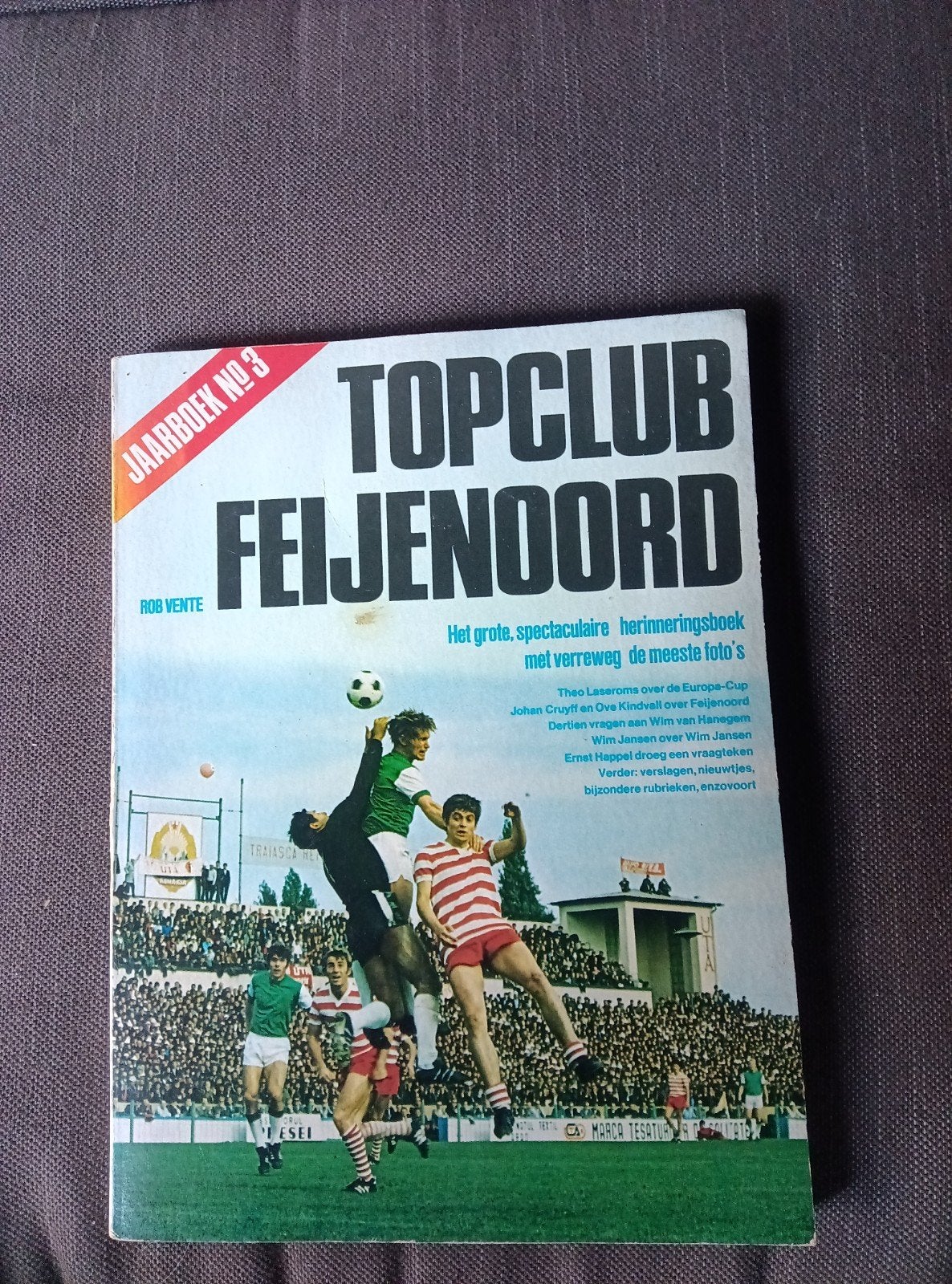 Topclub Feyenoord Jaarboek No 3 - Rob Vente, Ophalen of Verzenden, Feyenoord, Boek of Tijdschrift
