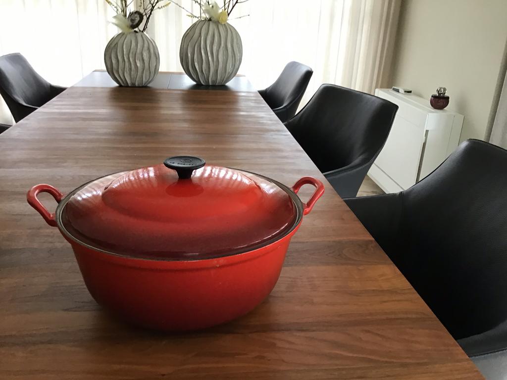 Le Creuset braadpan weinig gebruikt, Huis en Inrichting, Keuken | Potten en Pannen, Ophalen of Verzenden, Zo goed als nieuw, Gietijzer