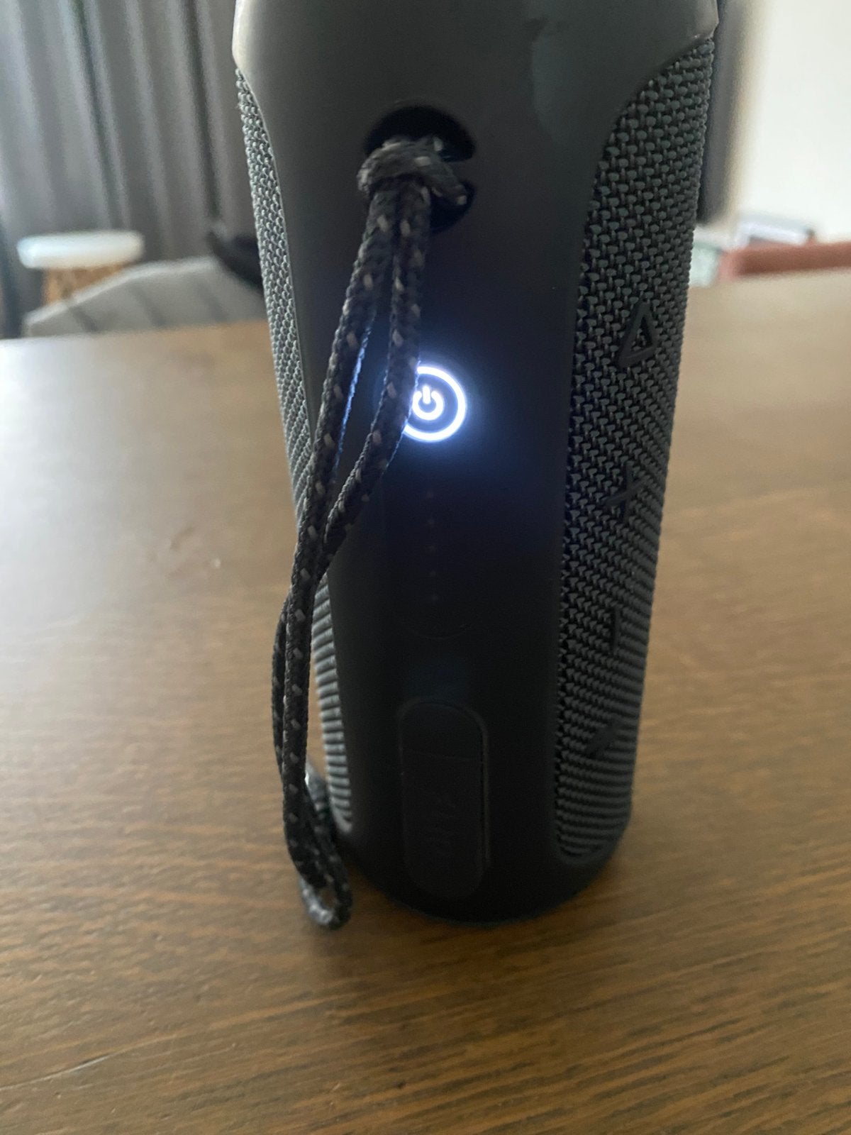 Jbl flip essentials 2, JBL, Overige typen, Ophalen of Verzenden, Zo goed als nieuw