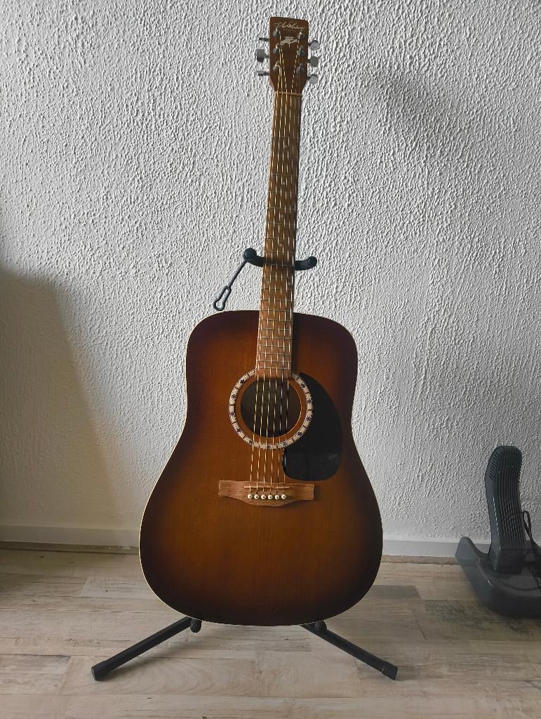 Art & Lutherie Cedar Antique Burst Dreadnought, Ophalen, Gebruikt, Western- of Steelstringgitaar