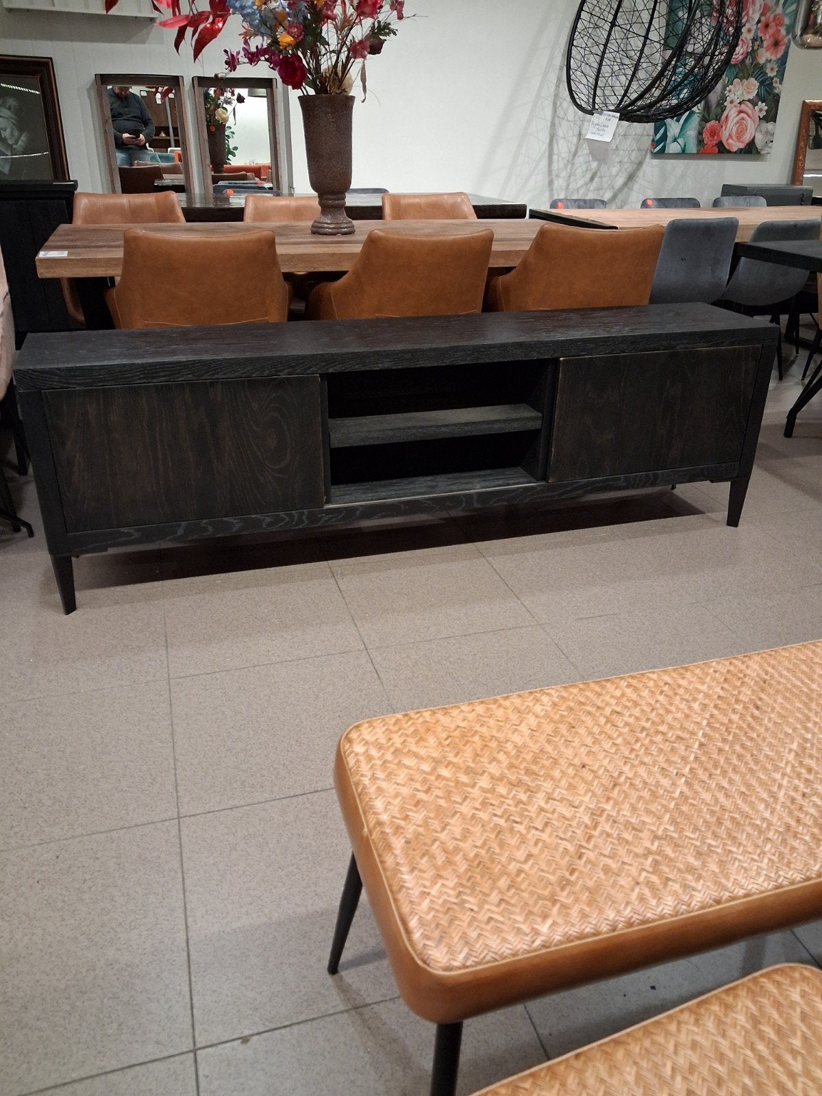 nieuwe tv meubel zwart gelamineerd eiken schuifdeuren €395, Ophalen, Hout, Zwart, .