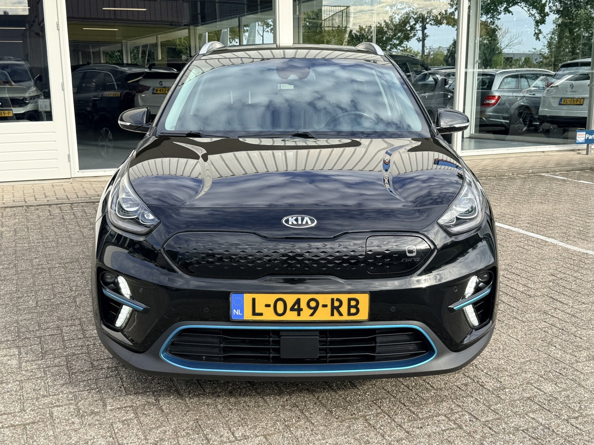 Foto 2 van Kia e-Niro DynamicPlusLine 64 kWh | Schuif-kanteldak | SOH 9