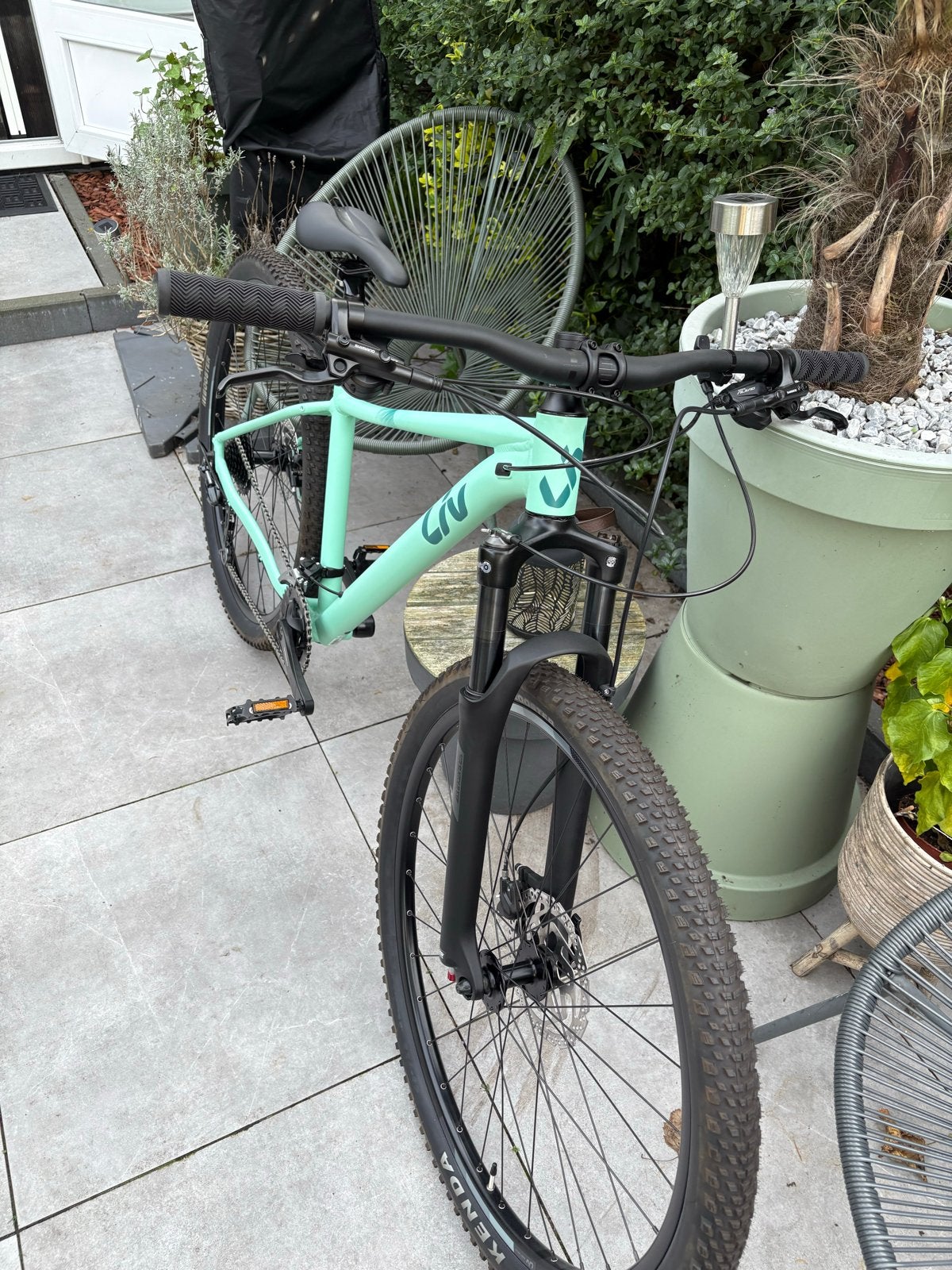 Foto 7 van Liv Tempt 29er Dames Mountainbike  gloed nieuw