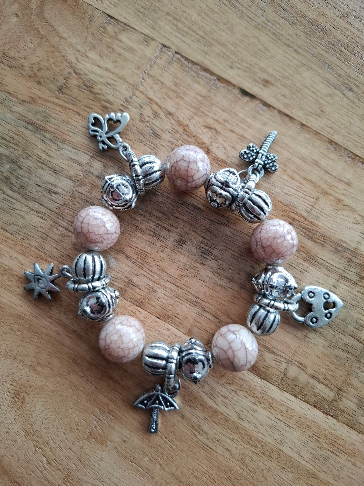 NIEUW - Armband met Bedels, Ophalen of Verzenden, Nieuw