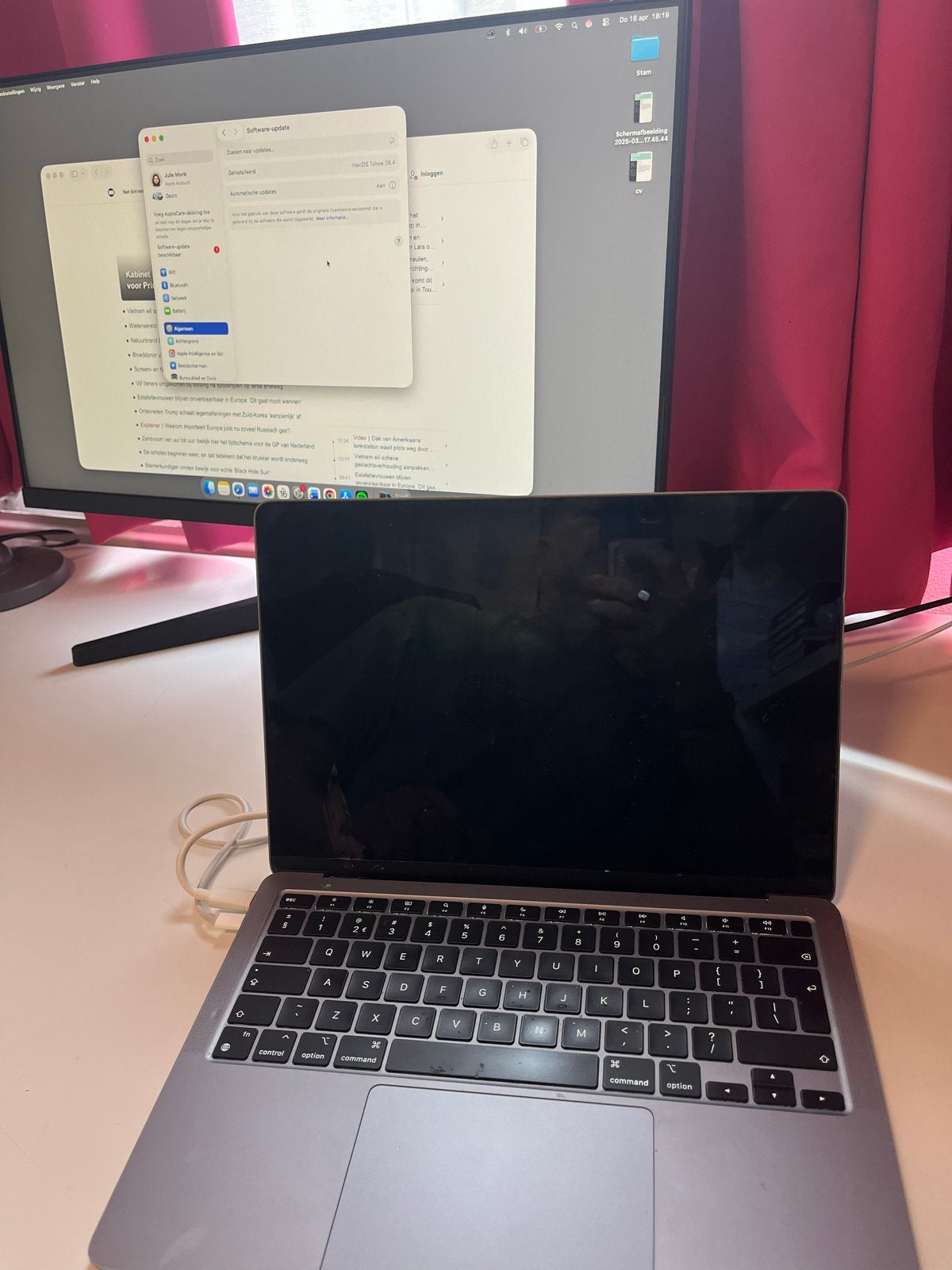 MacBook Air M1 2020 werkt maar met een defect scherm, Computers en Software, Apple Macbooks, Ophalen, Gebruikt, 256 GB, Qwerty