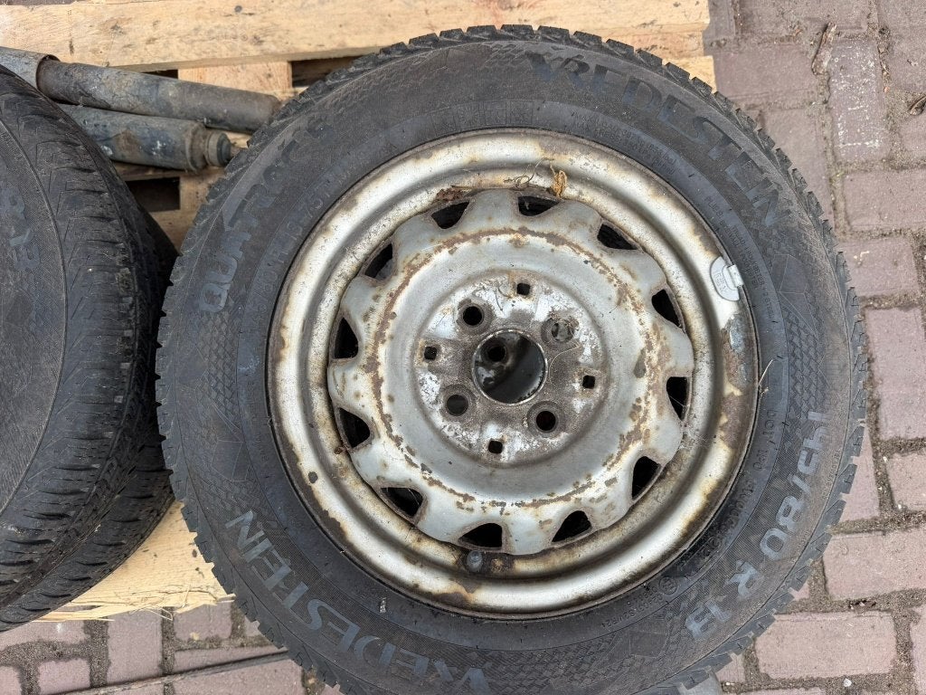 Toyota Starlet banden incl. velgen, Auto-onderdelen, Banden en Velgen, Ophalen, Gebruikt, Banden en Velgen, All Season