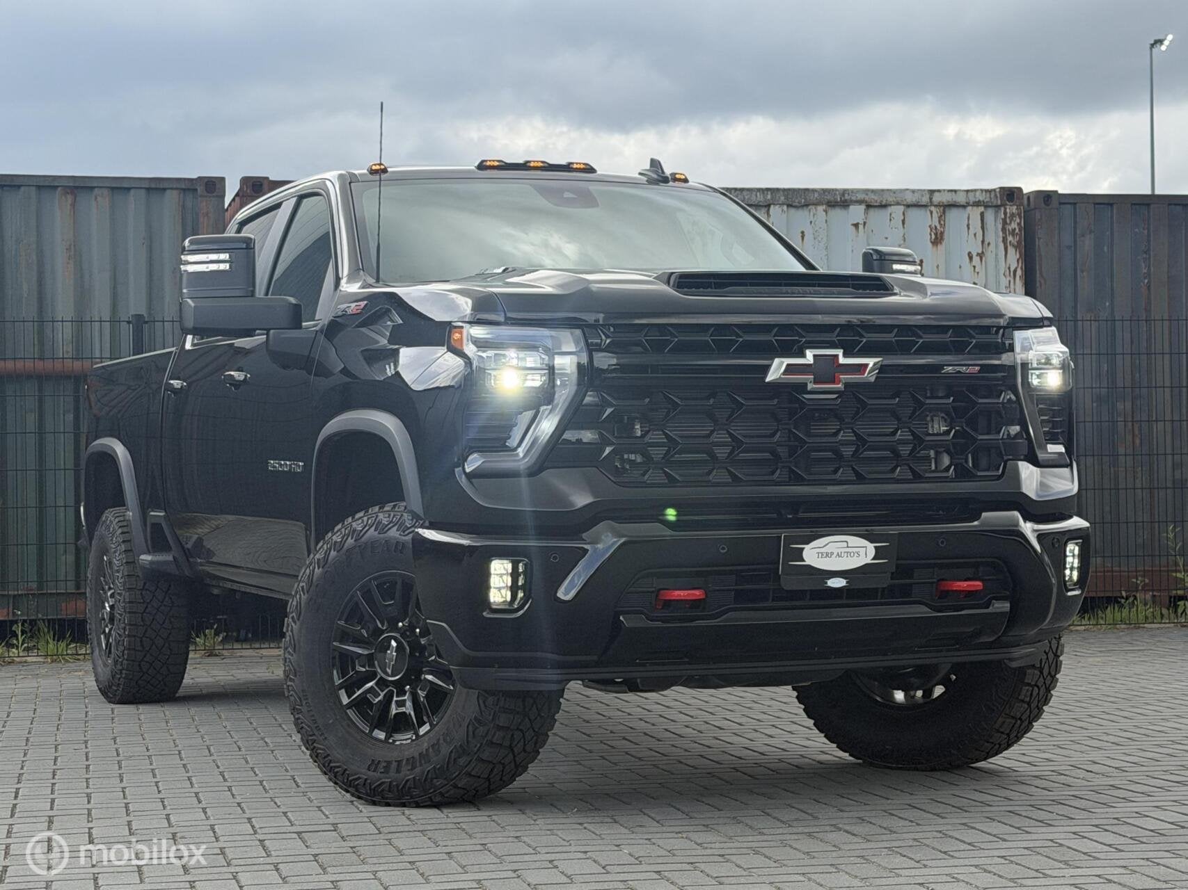 Chevrolet 2500 ZR2 6.6 duramax 2026 C kenteken BPM Vrij, Auto's, Chevrolet, Automaat, Pick-up, Lederen bekleding, Zwart