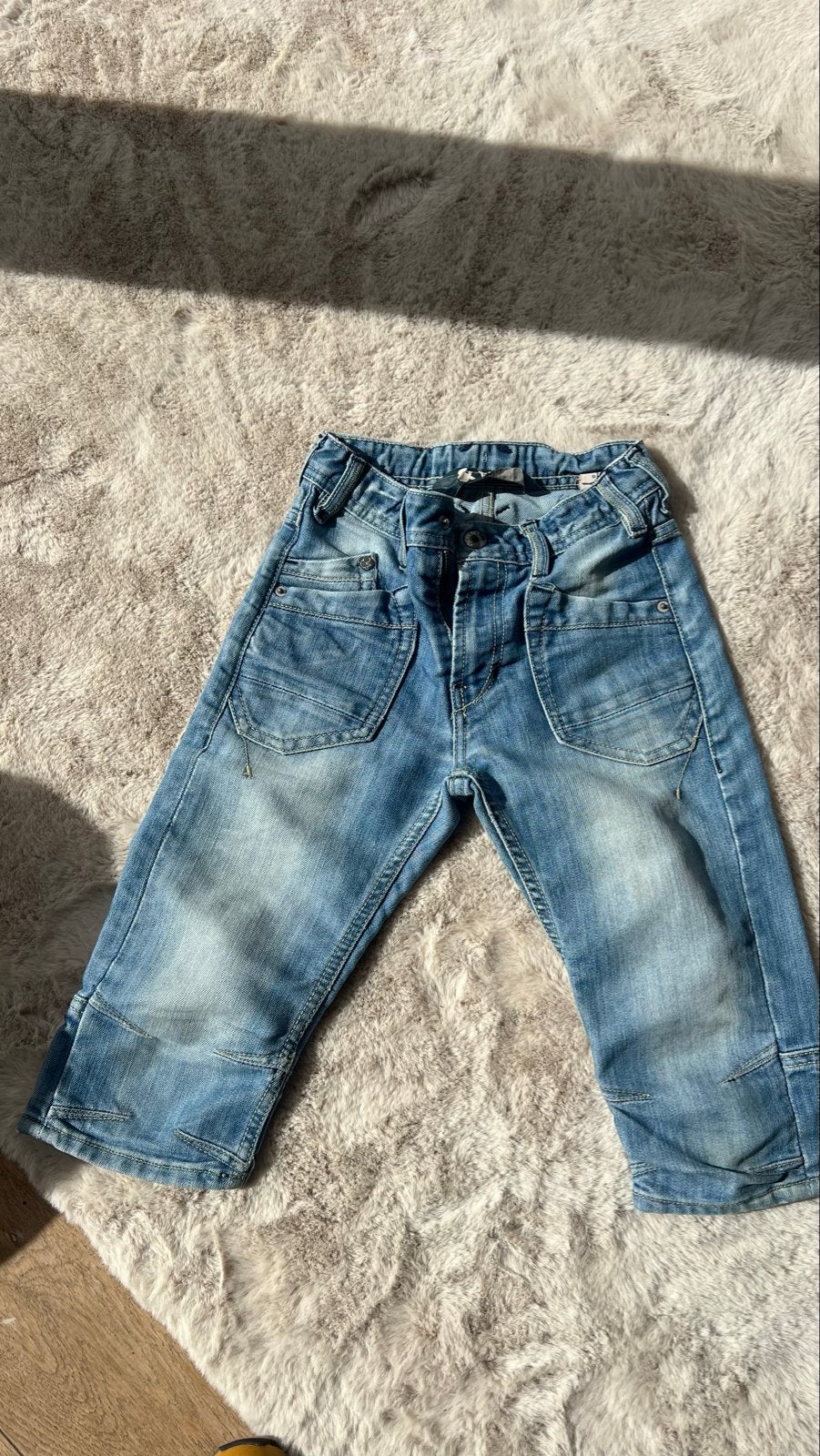 Stoere spijkerbroek maat 128. H&M, Ophalen of Verzenden, Gebruikt, Jongen, Broek