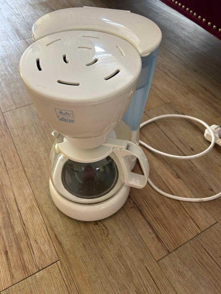 Melitta CaféLine Koffiezetapparaat: € 10, Witgoed en Apparatuur, Koffiezetapparaten, Gebruikt, Gemalen koffie, Koffiemachine, 4 tot 10 kopjes