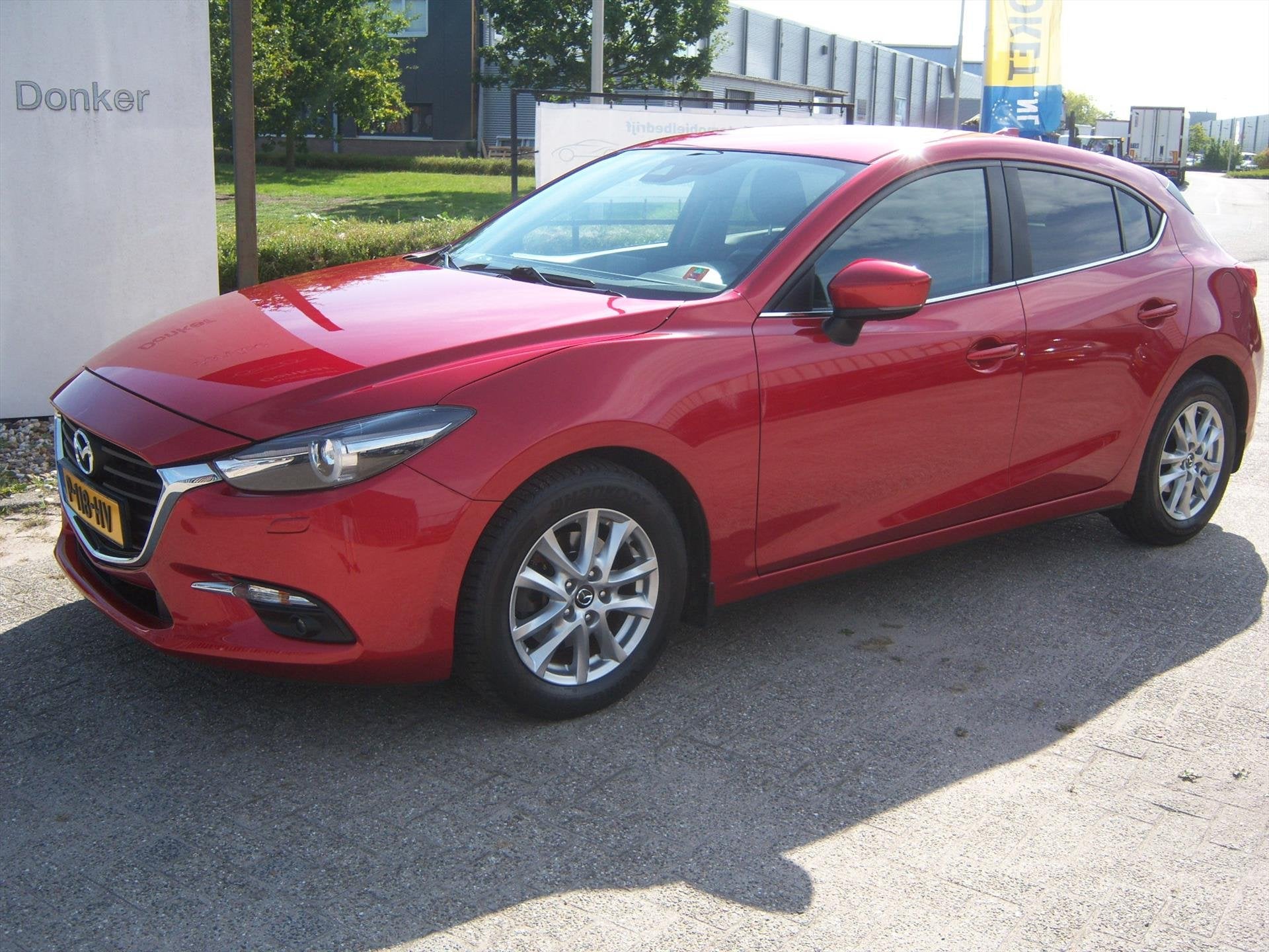 MAZDA 3 Hatchback Skyactive-G 120 pk Aut. GT-M Carplay, Stof, Gebruikt, 4 cilinders, 600 kg