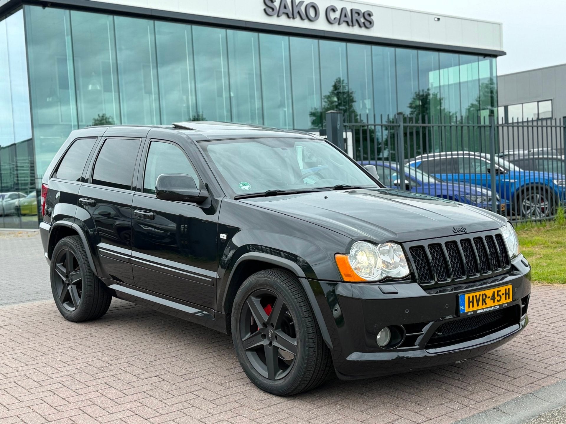 Jeep Grand Cherokee 6.1 V8 Hemi SRT-8 LPG 426PK 2010, Automaat, Gebruikt, 426 pk, Zwart