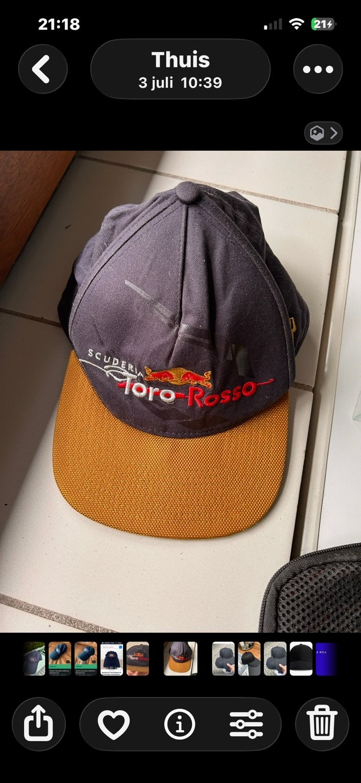 Scuderia Toro Rosso F1 pet – Formule 1 – vintage, Ophalen of Verzenden, Zo goed als nieuw