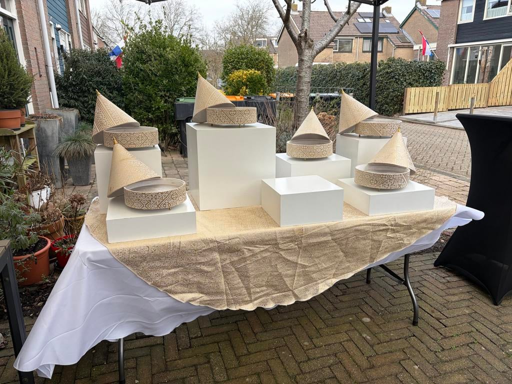 Diverse producten te huur voor je henna, bruiloft, verloving, Hobby en Vrije tijd, Feestartikelen | Verhuur, Ophalen, Zo goed als nieuw
