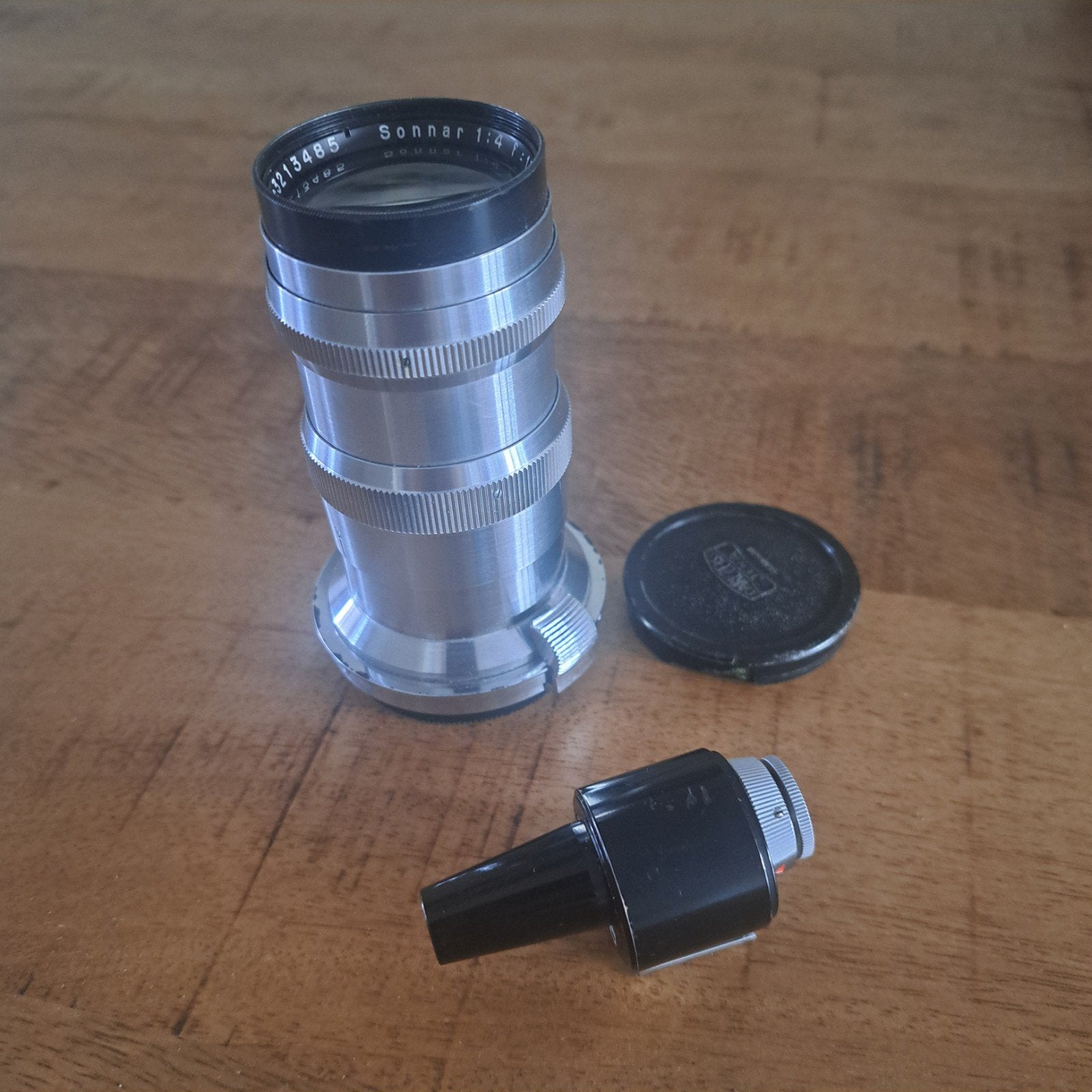 Carl Zeiss Jena Sonnar 1:4 f=13.5cm lens met zoeker, Gebruikt, Overige vattingen, Zeiss, Lensdoppen
