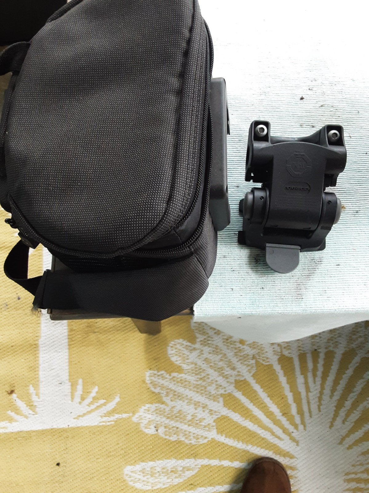 Fietsstuurtas met Klickfix adapter - Zo goed als nieuw, Ophalen of Verzenden, Zo goed als nieuw, AGU FIETSTAS
