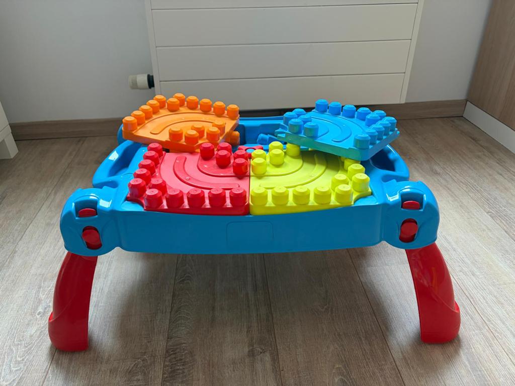Megabloks tafel, Ophalen, Zo goed als nieuw, Megabloks
