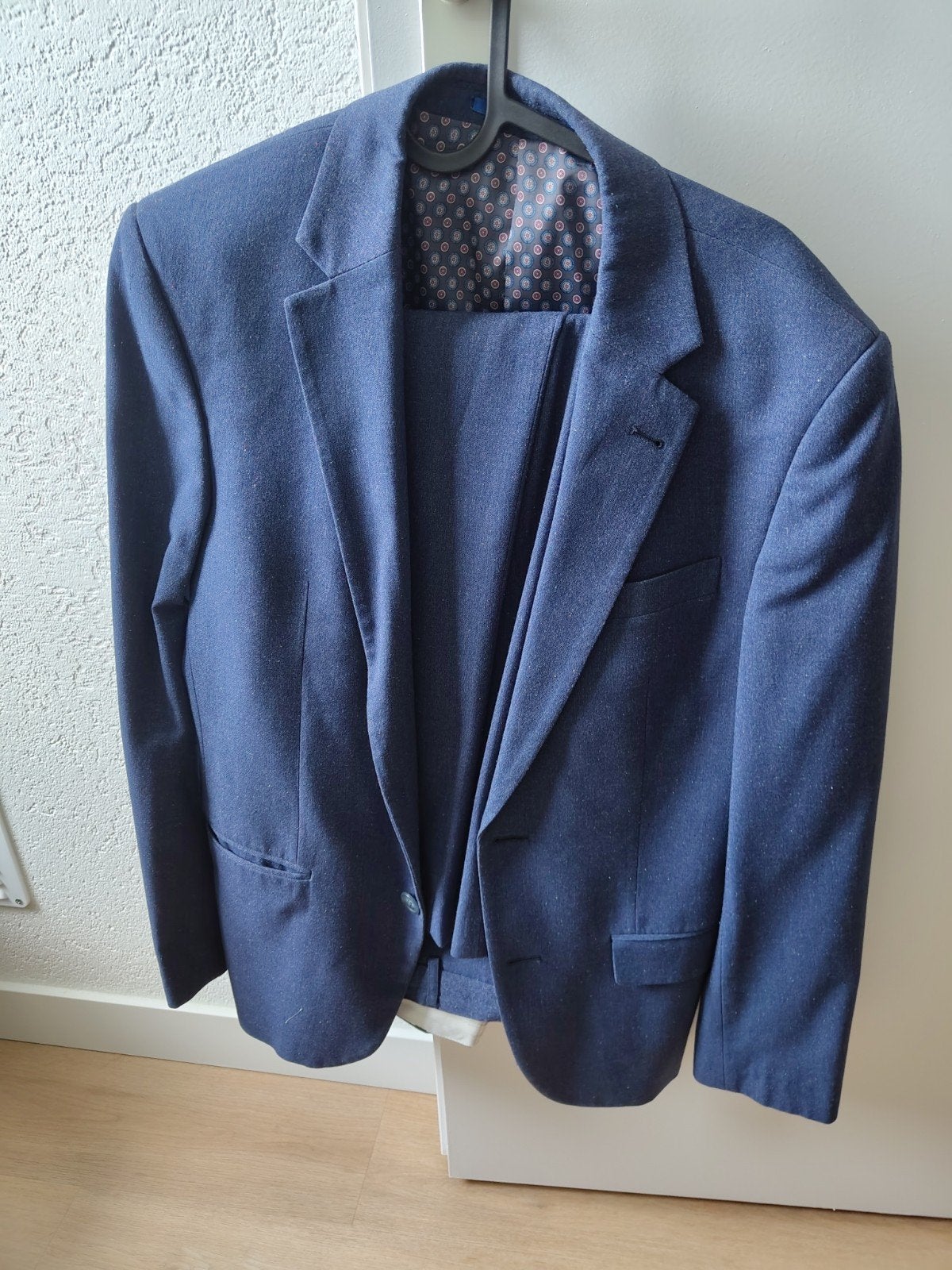 2 barsoi pakken maat 46 (incl. hanger en zak), Ophalen, Zo goed als nieuw, Maat 46 (S) of kleiner, Meerkleurig