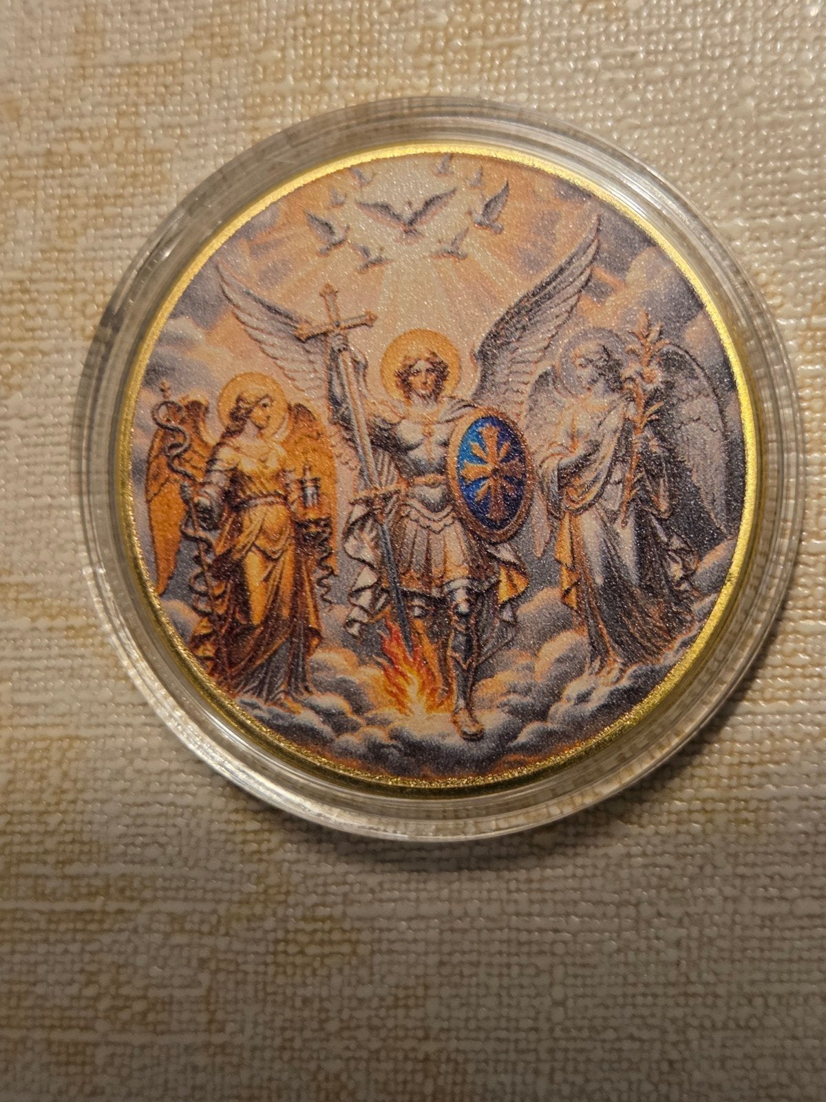 Beschermengel munt - Aartsengel Michaël, Ophalen of Verzenden, Nieuw, Overige typen, Christendom | Katholiek