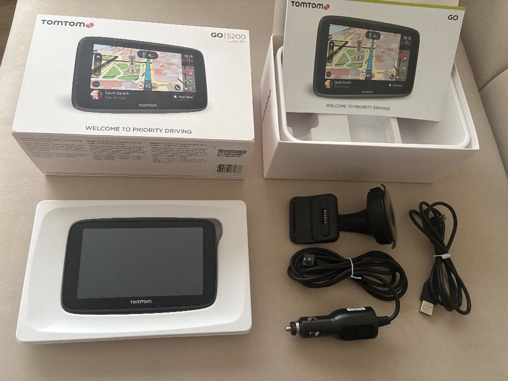 Tomtom GO 5200 Wifi World 5" met LifeTimeMaps/Traffics/Flits, Auto diversen, Ophalen of Verzenden, Gebruikt