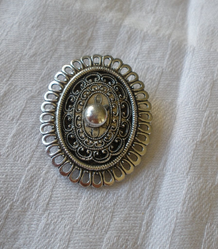Vintage sjaal clip / klem ovaal zilverkleur, Overige materialen, Minder dan 4 cm, Ophalen of Verzenden, Zo goed als nieuw