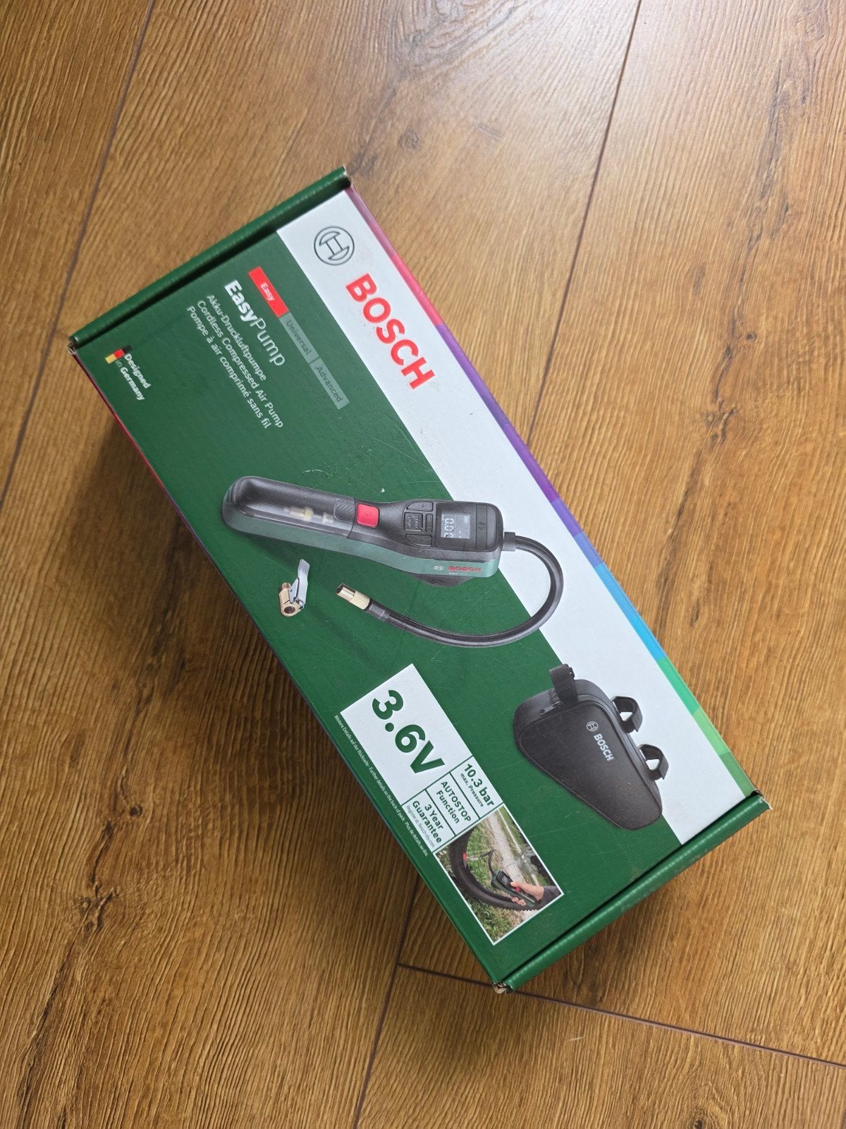 Bosch EasyPump 3.6V Accu Compressor met Drukmeter + Garantie, Ophalen of Verzenden, Drukmeter, Zo goed als nieuw