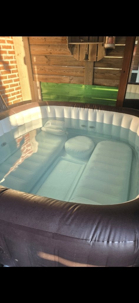 Lay-Z-Spa Maldives HydroJet Pro - Luxe 7-Persoons Jacuzzi, Ophalen, Zo goed als nieuw, Afdekzeil, Opblaasbaar