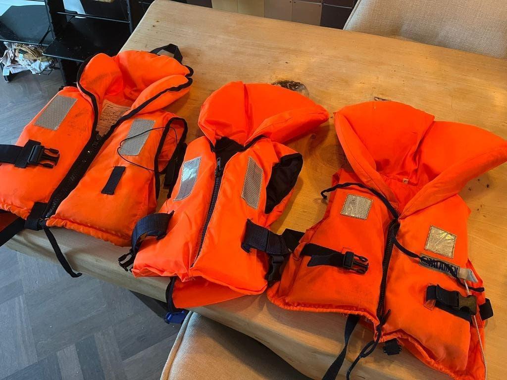 Drie reddingsvesten (voor baby en kinderen), Watersport en Boten, Ophalen of Verzenden, Gebruikt, Kind, Reddingsvest of Zwemvest