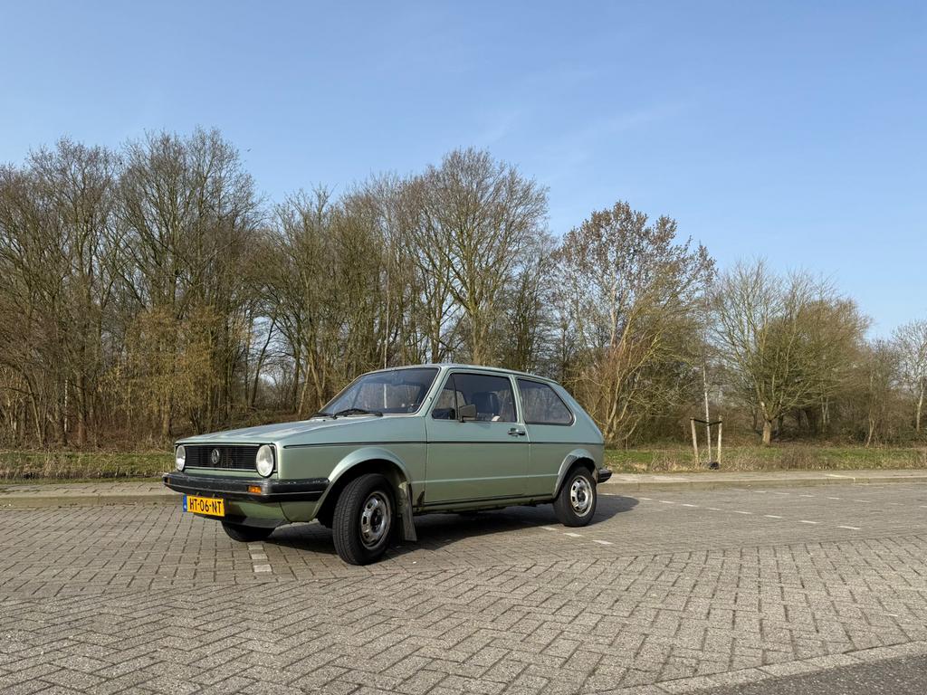 Volkswagen Golf 1.1 CL 1982 Groen orgineel NL auto, Auto's, 4 cilinders, Handgeschakeld, 50 pk, 750 kg