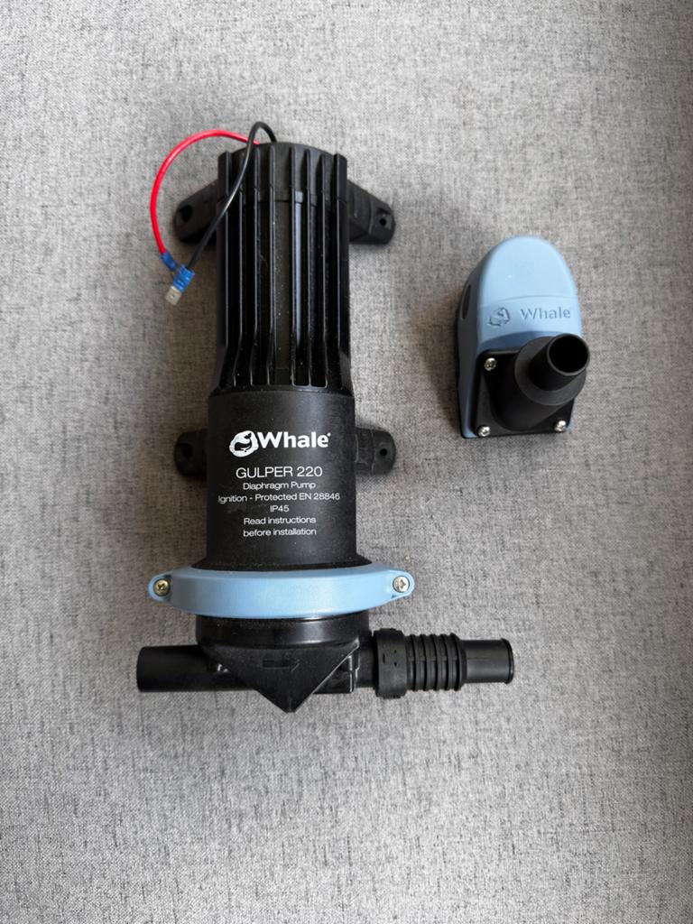 Nieuwe Whale Gulper 220 Vuilwaterpomp, Caravans en Kamperen, Ophalen of Verzenden, Nieuw