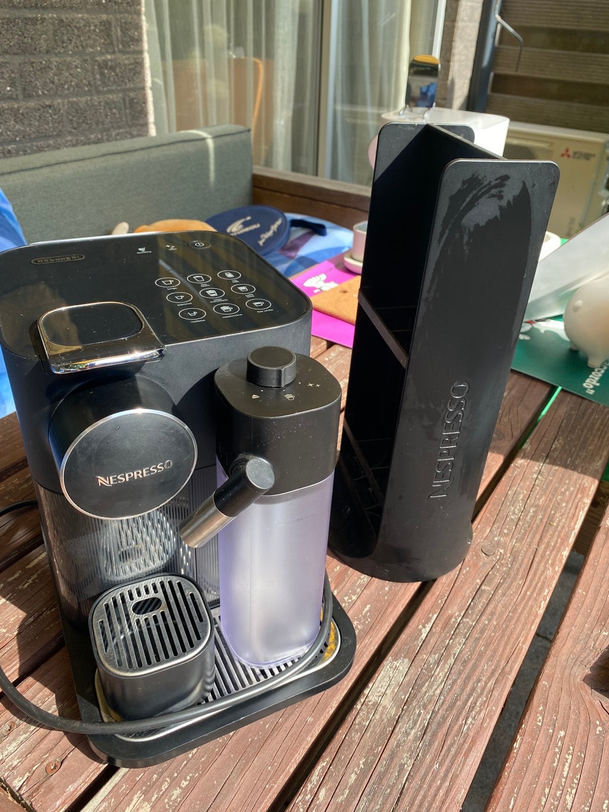 Nespresso de longhi gran lattissima, Ophalen of Verzenden, Zo goed als nieuw, Koffiemachine