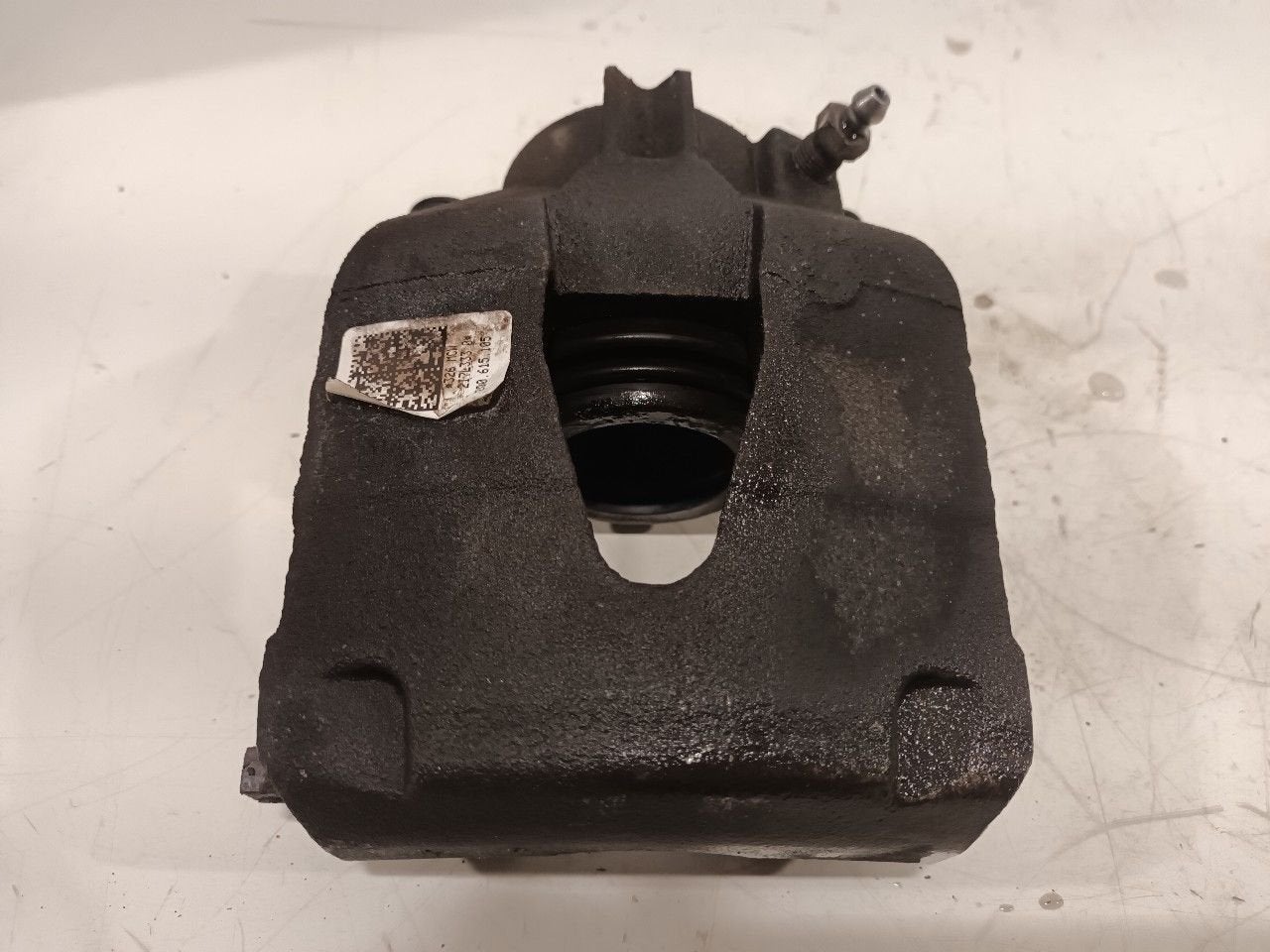 Remklauw links voor Volkswagen Polo, Onderdelen@venauto.nl, Van der Ven Autorecycling B.V., Gebruikt, Ettenseweg 76, 4706 PB Roosendaal, The Netherlands
