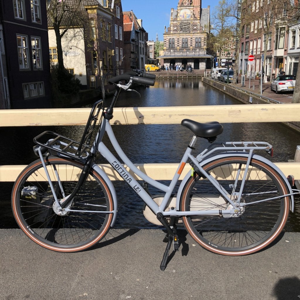 Cortina U4 Transporter Damesfiets Blauw | Nette Staat, Fietsen en Brommers, Cortina, Zo goed als nieuw, Support@cortina.com, Via E. Fermi, 24
36075 Montecchio Maggiore (VI)
Italy