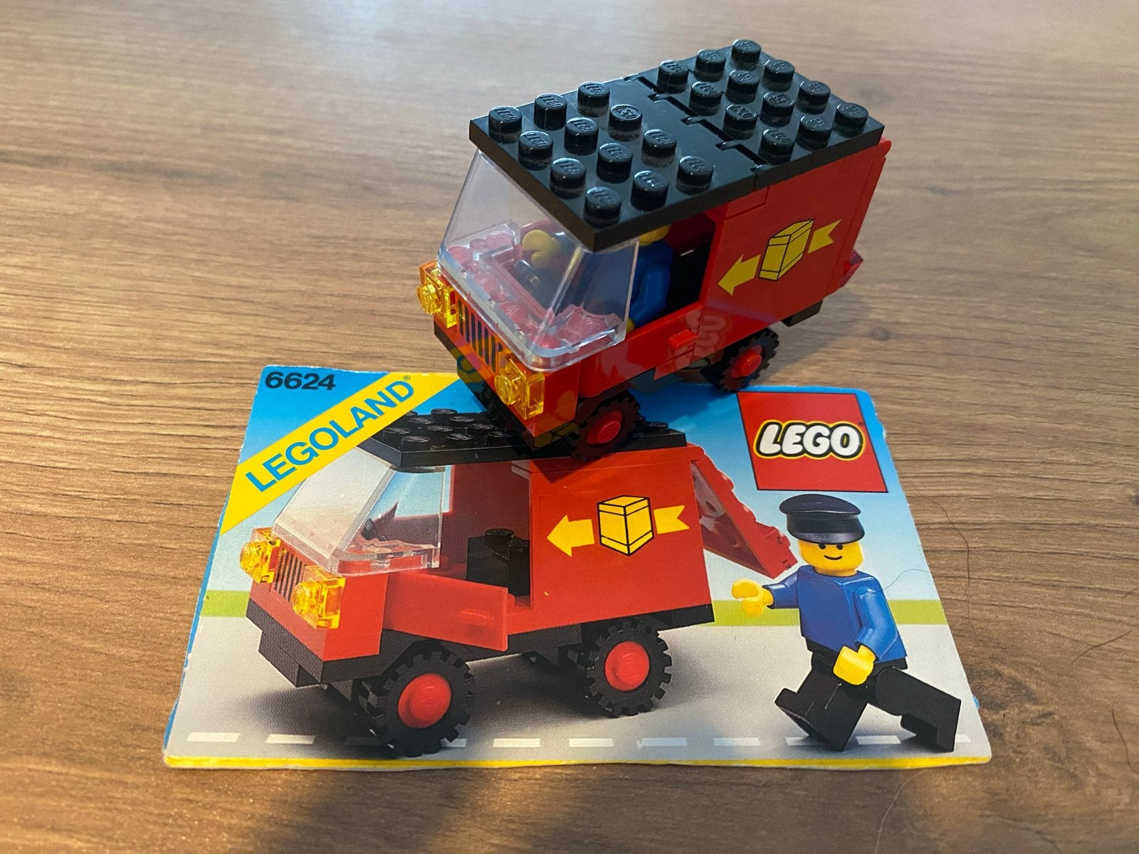 Lego Legoland 6624 Postwagen met minifiguur, Gebruikt, Lego, Ophalen of Verzenden, Compleet