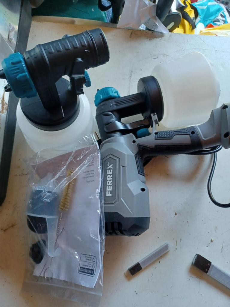 Ferrex verfspuit met accessoires, Ophalen