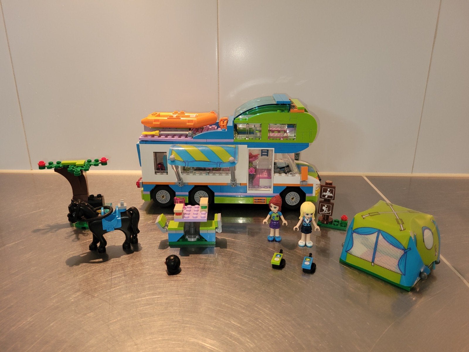 41339 Lego friends - Mia's camper - compleet, Lego, Compleet, Friends, Ophalen of Verzenden