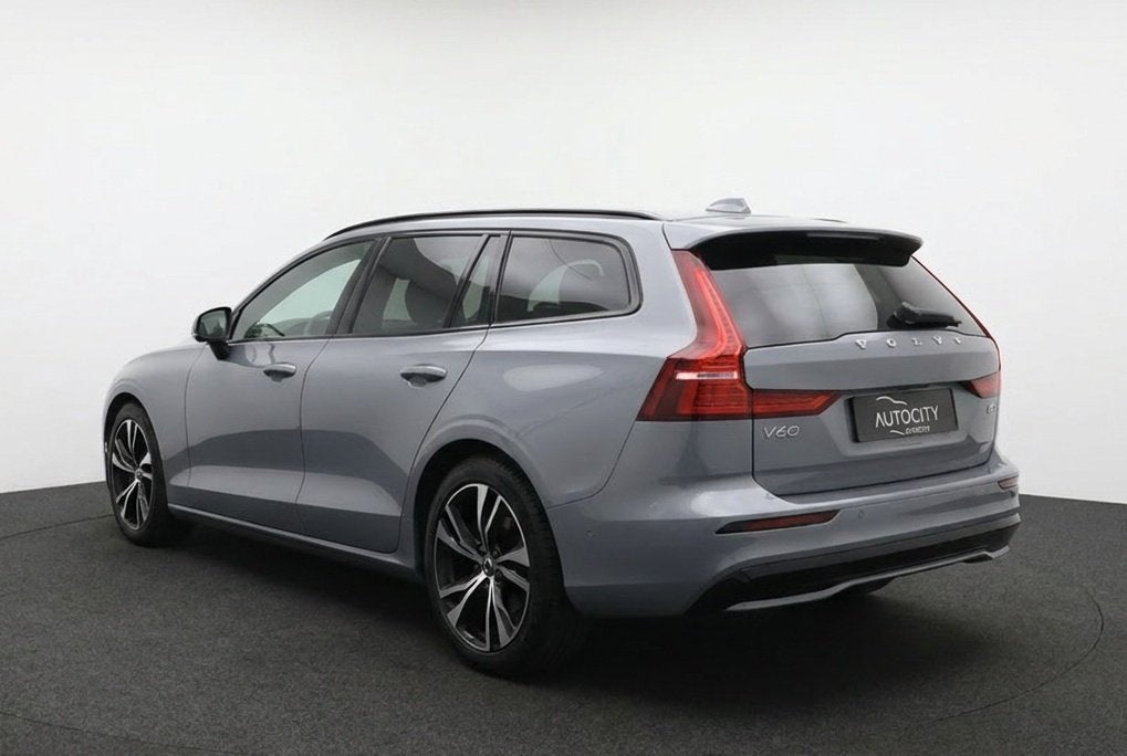 Volvo V60 B4 MHEV Ultimate Dark 197PK Pano l Harman l Leder, Auto's, Automaat, 1734 kg, Euro 6, 4 cilinders