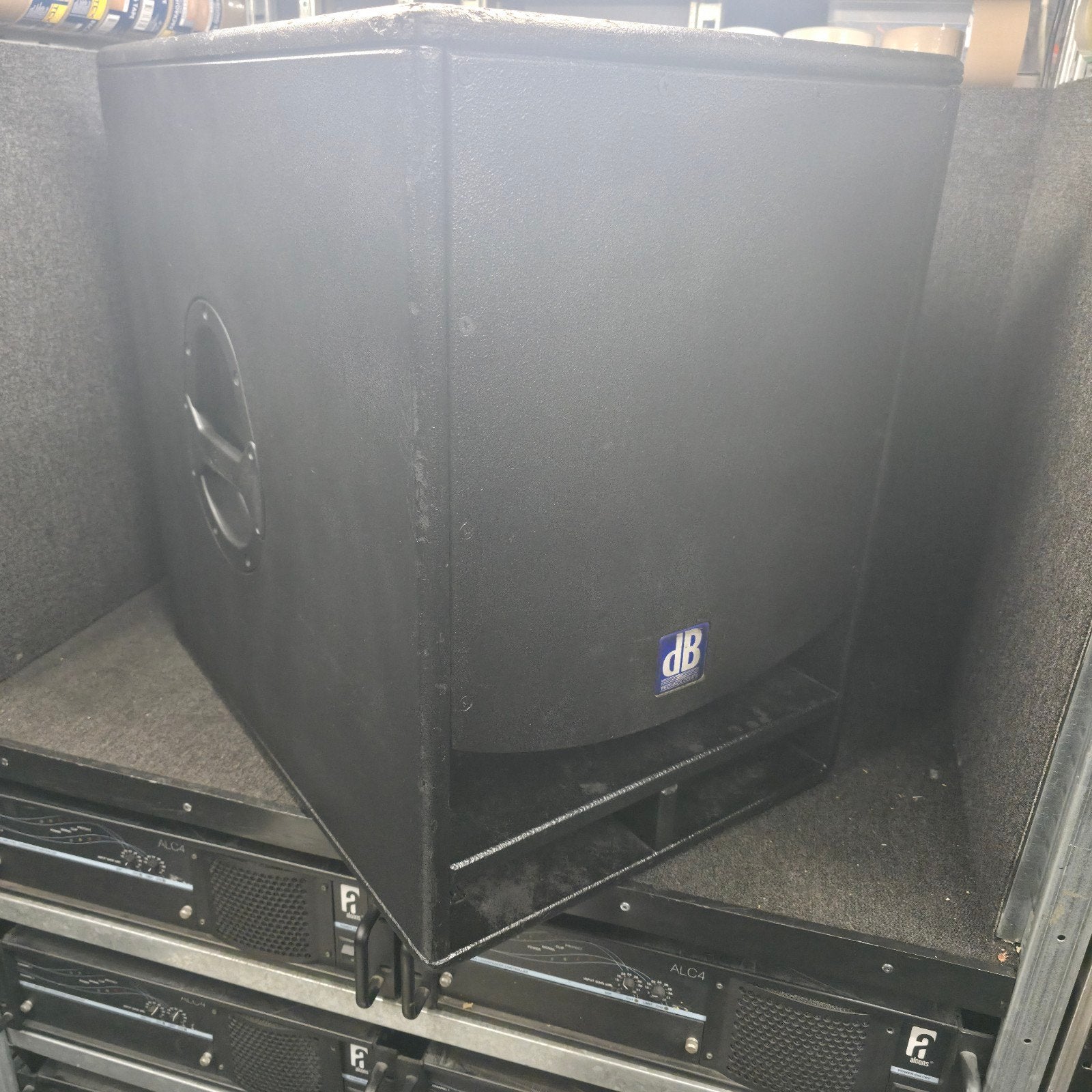 DB technologies  OPERA SUB15    800 watt  actieve sub, Ophalen, 120 watt of meer, Subwoofer, Overige merken