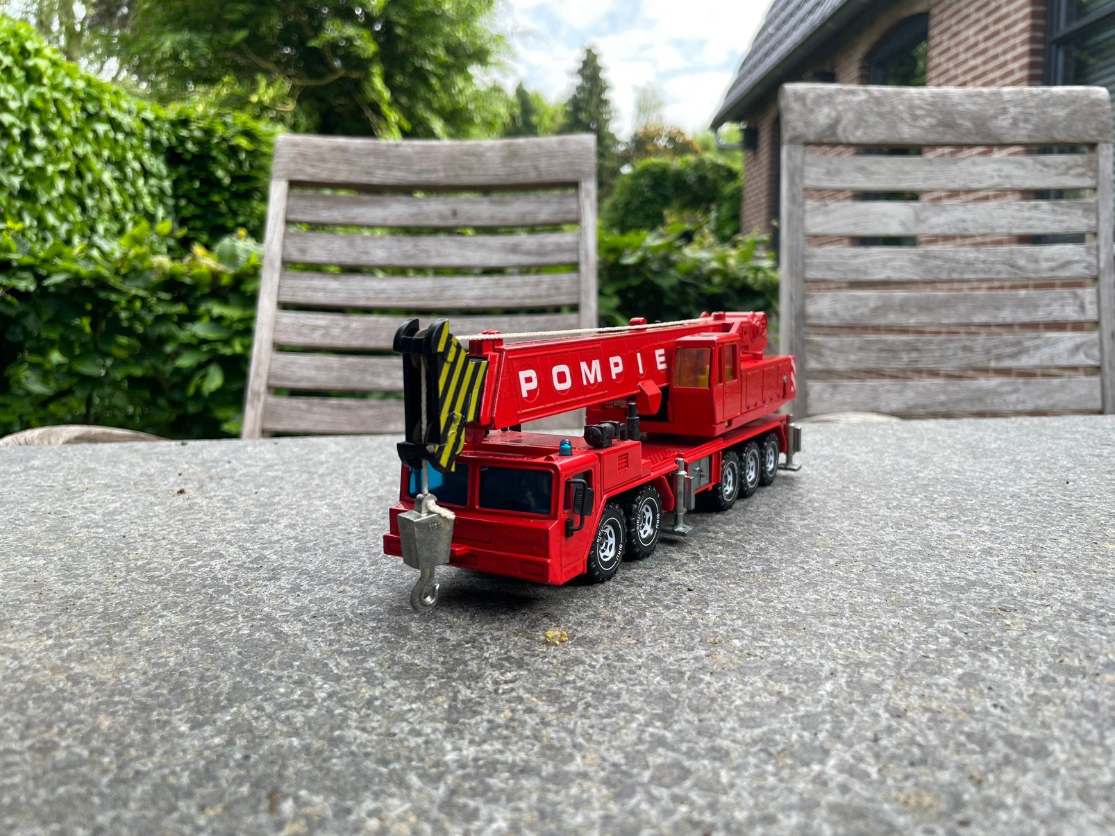 Siku 4010 - FAUN kraan Pompiers, Hobby en Vrije tijd, Modelauto's | 1:50, Ophalen of Verzenden, Gebruikt, Bus of Vrachtwagen, SIKU
