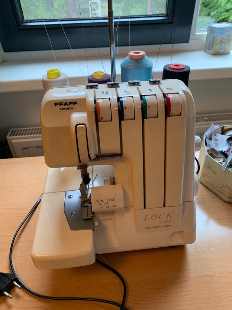 Pfaff 730 DA Lockmachine, Hobby en Vrije tijd, Ophalen, Gebruikt, Lockmachine, Pfaff