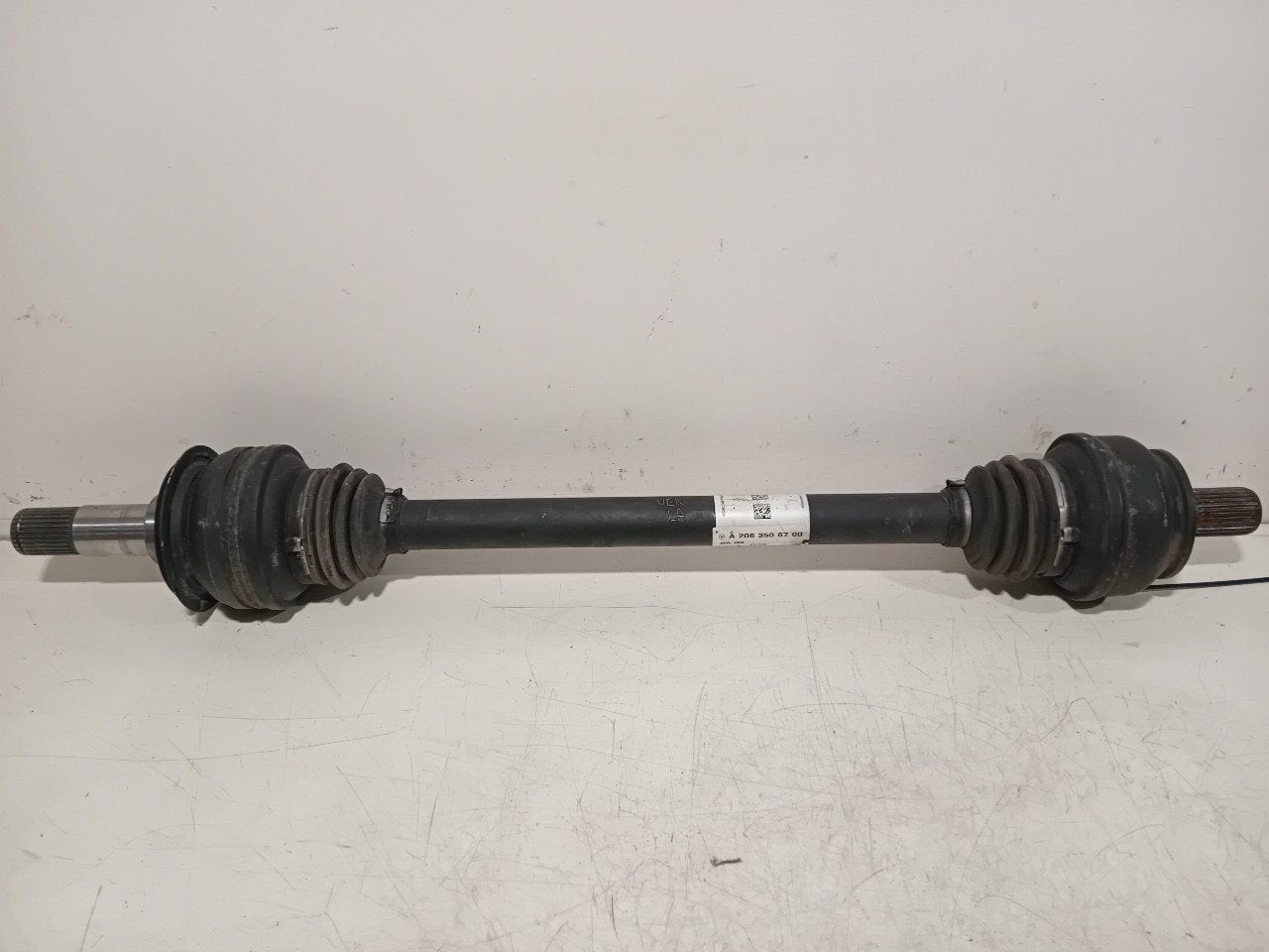 Aandrijfas links achter Mercedes-Benz C-Klasse, Onderdelen@venauto.nl, Van der Ven Autorecycling B.V., Gebruikt, Ettenseweg 76, 4706 PB Roosendaal, The Netherlands