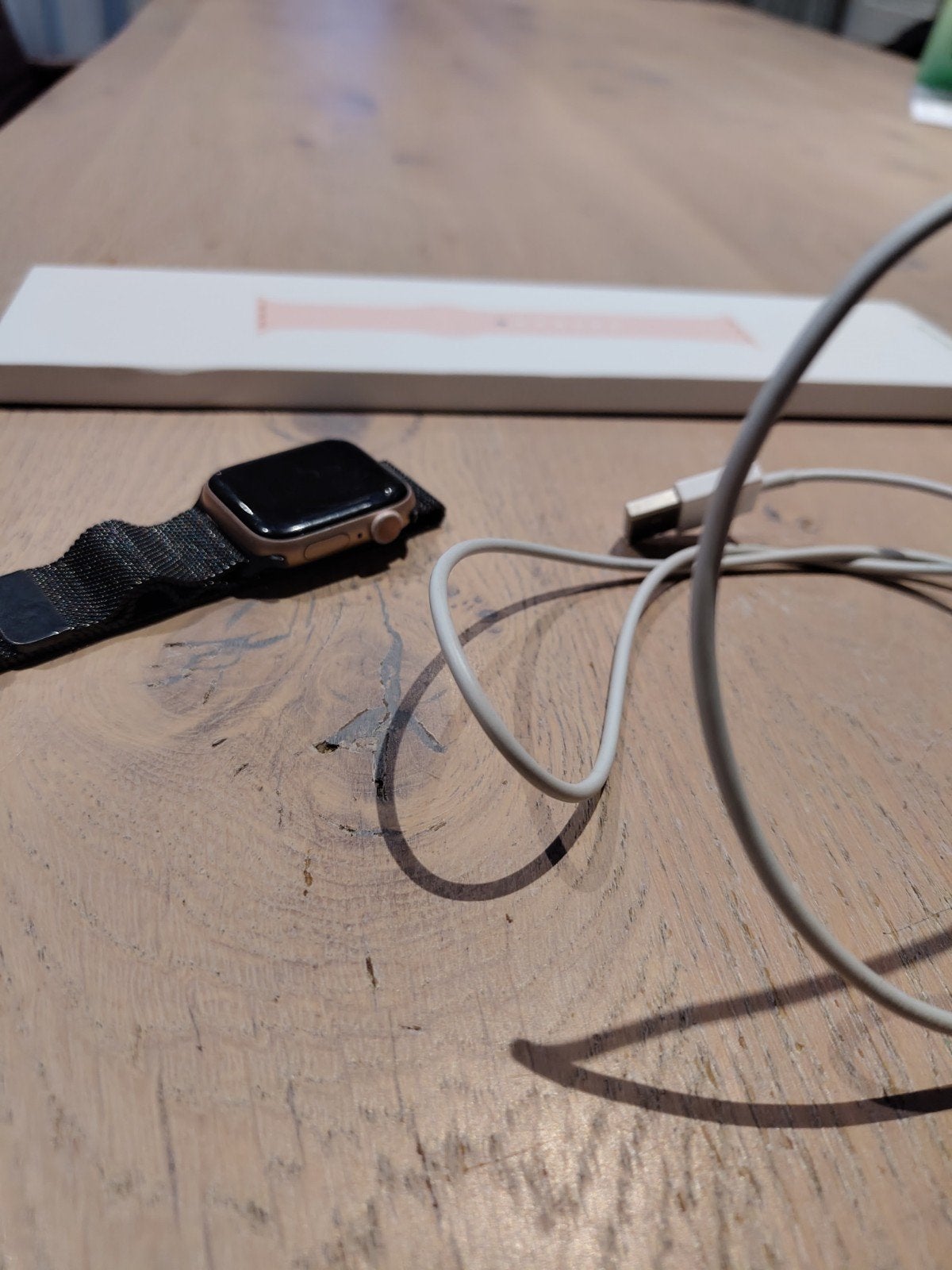 Apple Watch Series 5, 40mm, Roségoud - Gebruikt, Gebruikt, IOS, Ophalen of Verzenden, Roze