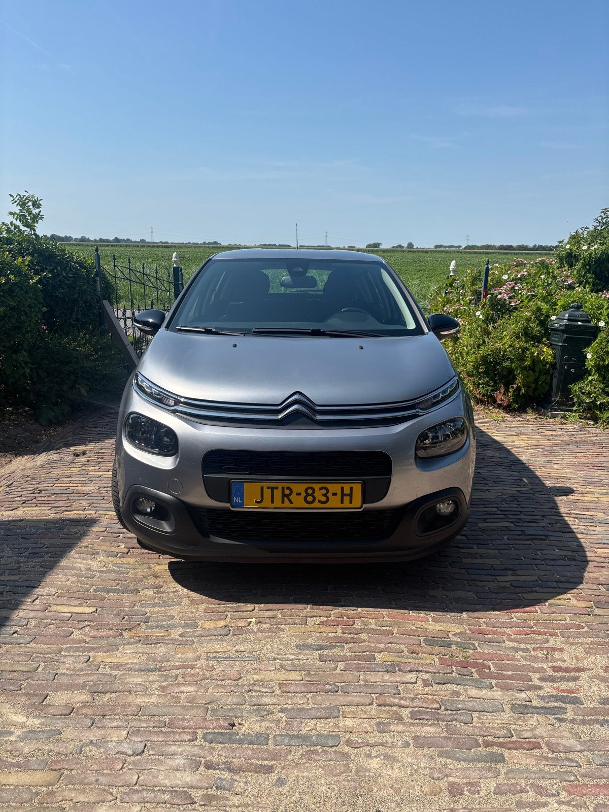 Citroën C3 1.5 Bluehdi 100pk S&S 2019 Grijs 90 dkm, Auto's, Citroën, Voorwielaandrijving, 600 kg, 4 cilinders, 102 pk