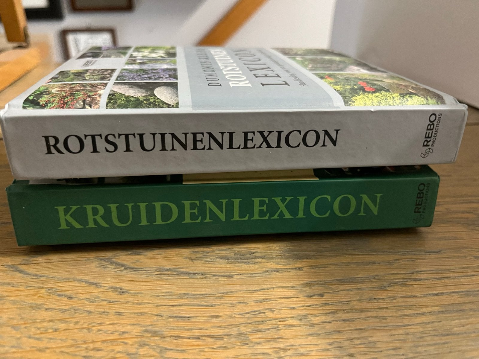 Dumonts Lexicon: Kruidenlexicon & Rotstuinenlexicon, Boeken, Ophalen, Zo goed als nieuw, Tuinieren en Tuinplanten