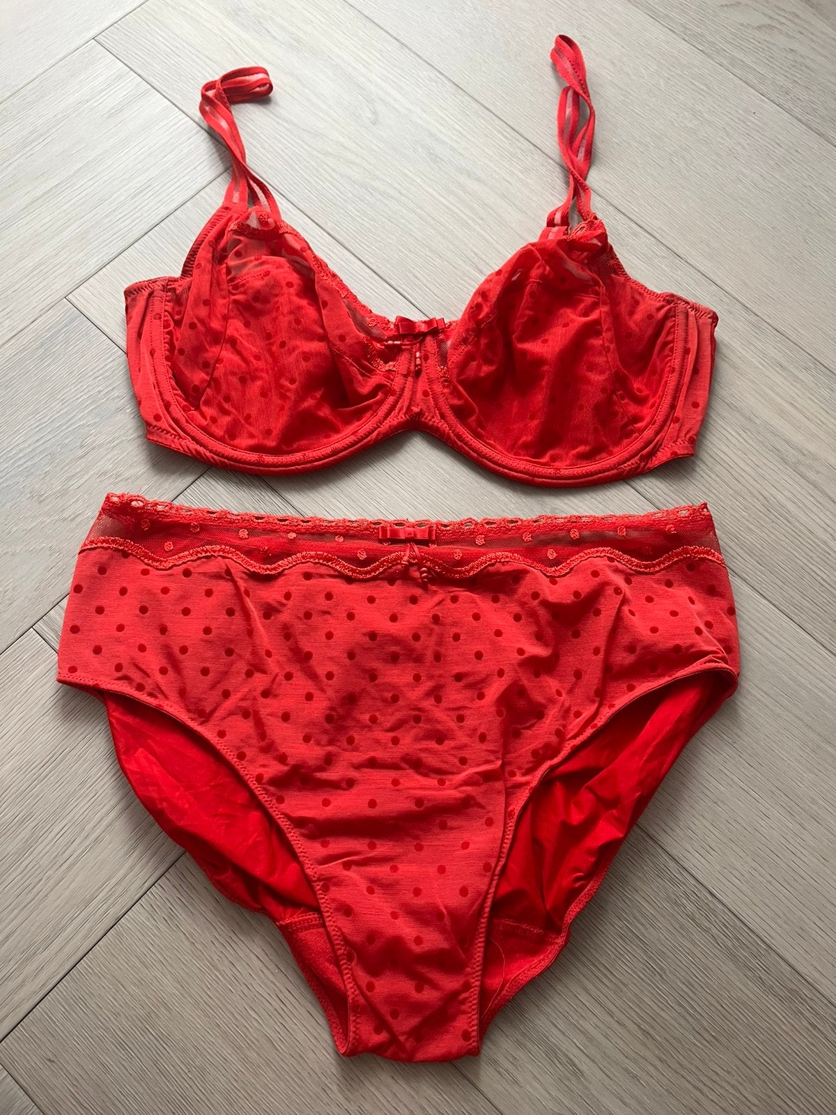 Prima Donna Twist Set 85D/44 Polka Rood (LEES BESCHRIJVING), Verzenden, Setje, Rood